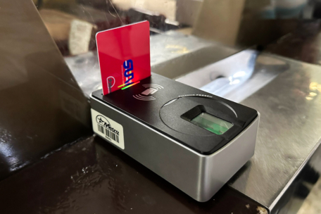 ¿Cuál es el precio de la tarjeta SUVE para el Metrobús de Caracas?