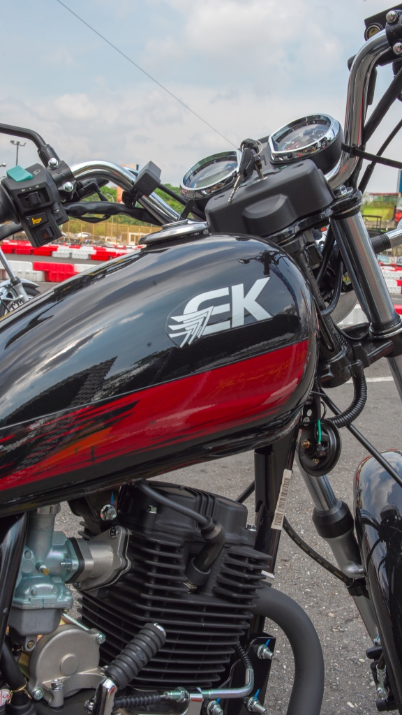 Los asistenes al EK Day pudieron probar las motos y presenciar la nueva V302C