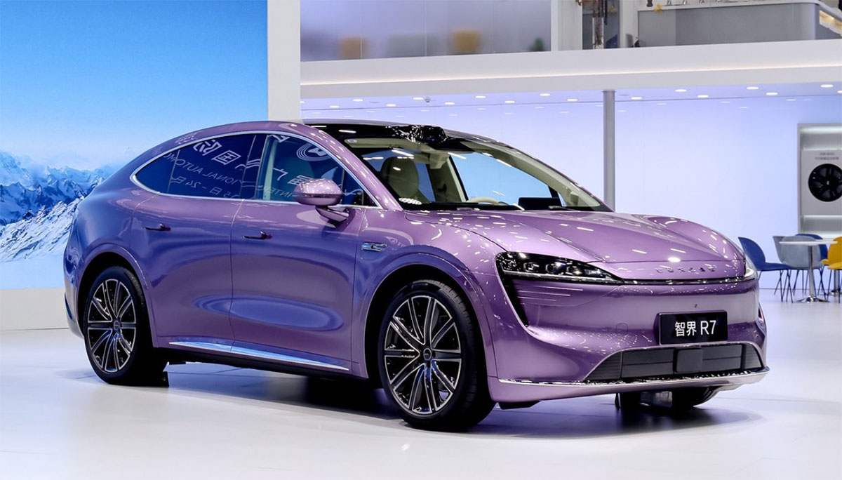 Luxeed presentó el R7 en el Auto Shanghái 2025