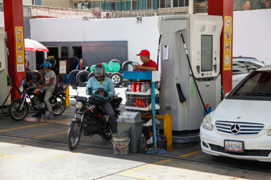 10 consejos para ahorrar la gasolina de tu moto
