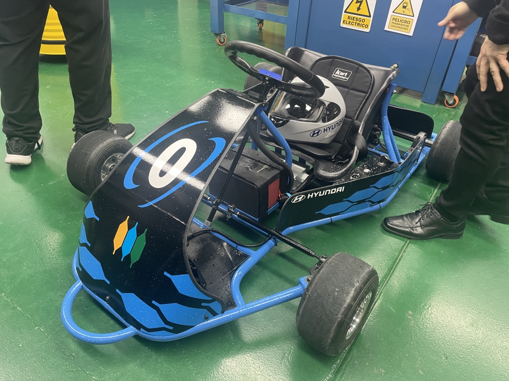 La UCAB creó el primer kart eléctrico hecho por una universidad en el país
