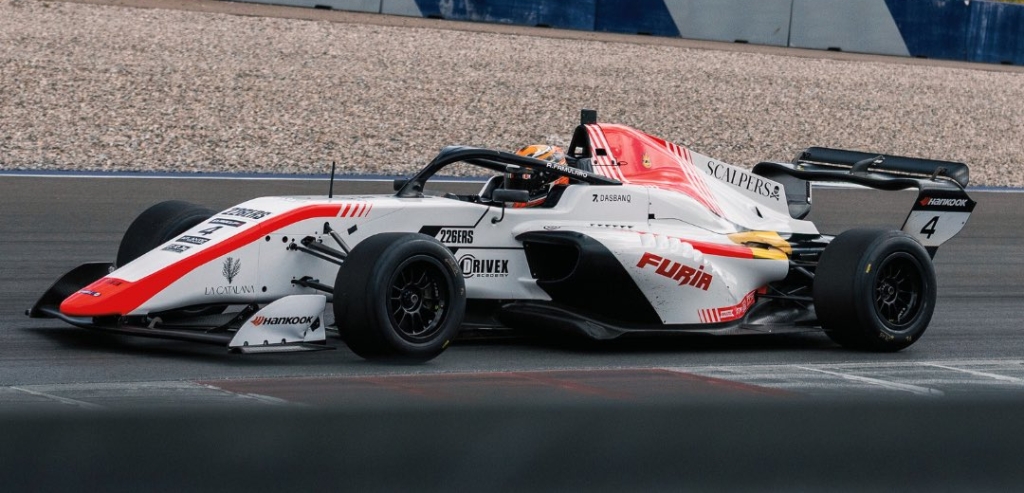 Famularo se encuentra compitiendo en la Eurocup3, preparando todo para poder escalar. Foto: Cuenta "X" de DriveX