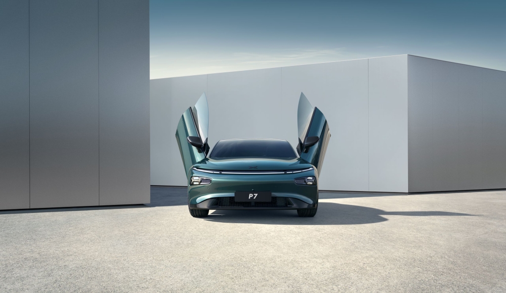 El P7 tiene la variante "Wings Edition", que agrega un toque de elegancia con la apertura vertical de sus puertas.