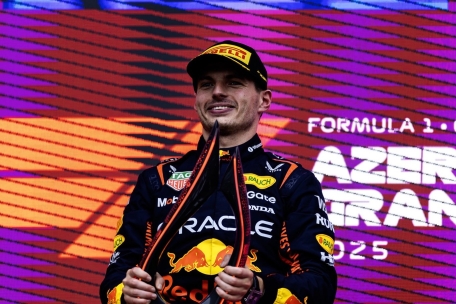 Con esta victoria, el neerlandés envía un claro y contundente mensaje a toda la F1: “también soy candidato al Mundial de Pilotos”