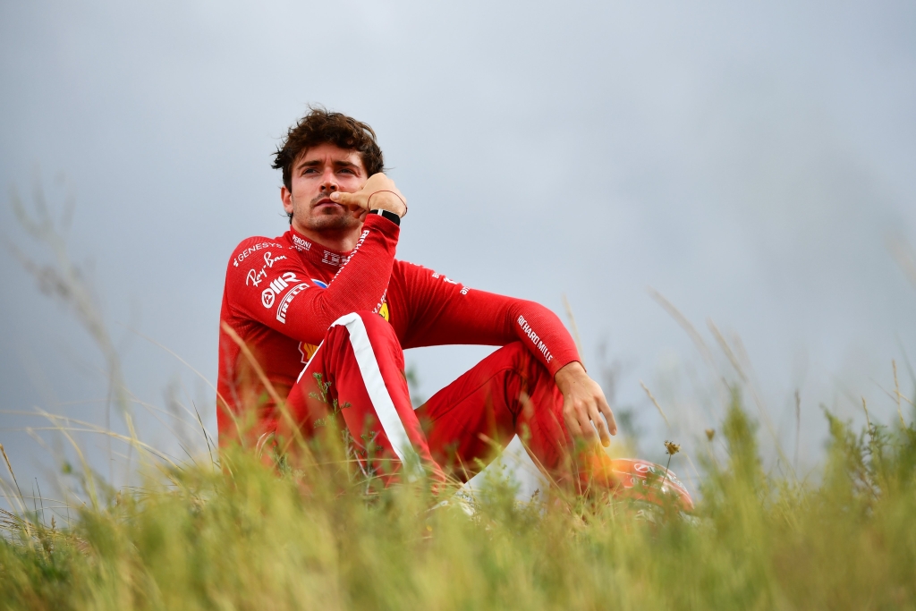 Charles Leclerc quedó fuera de la carrera en Países Bajos por una colisión con Kimi Antonelli.