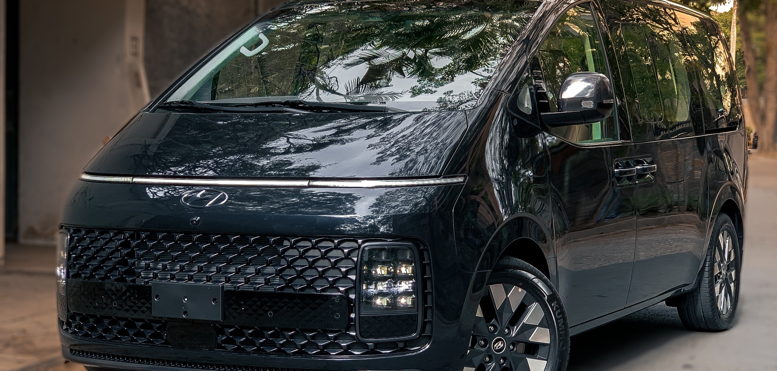 Hyundai Staria: ¿cuánto cuesta la van ejecutiva y de carga de la marca asiática?