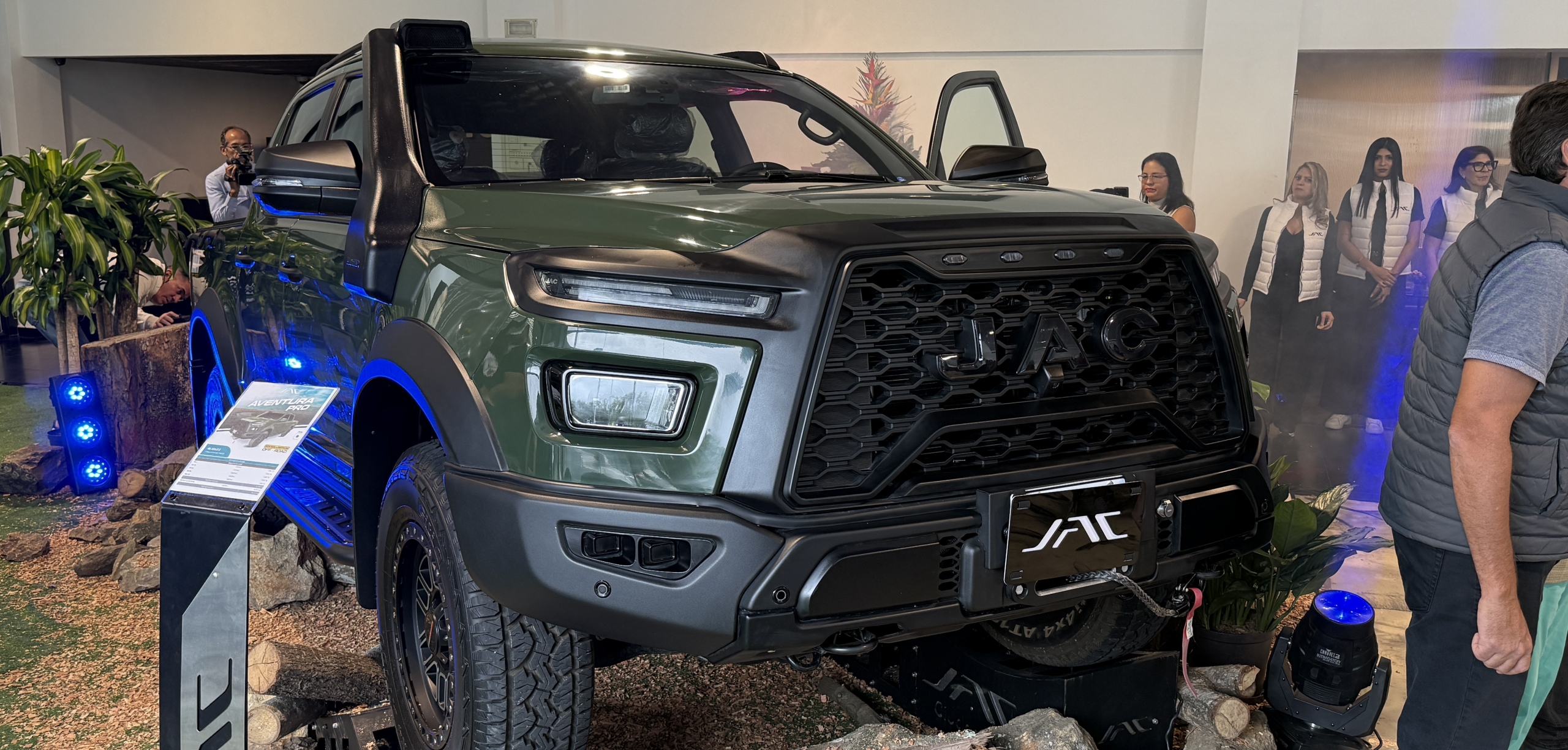 La JAC Aventura Pro está disponible por 46 mil dólares