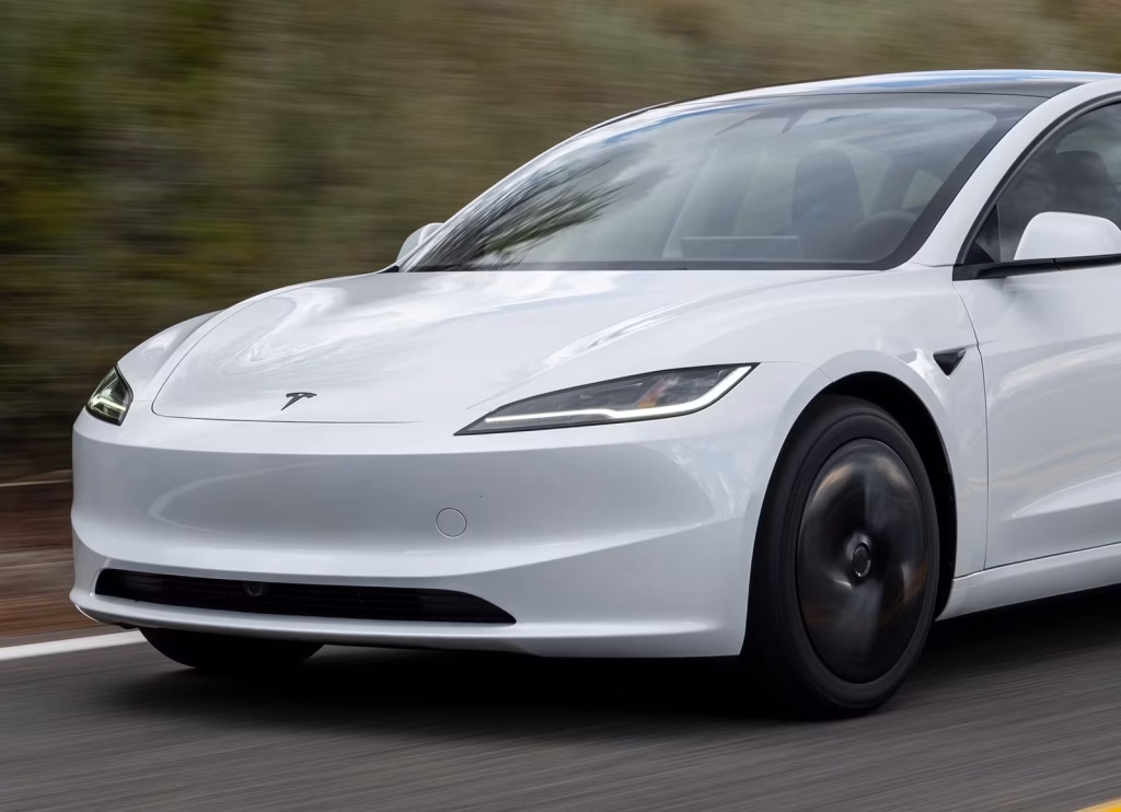 Así es el nuevo Model 3 Standard de Tesla, su carro más económico