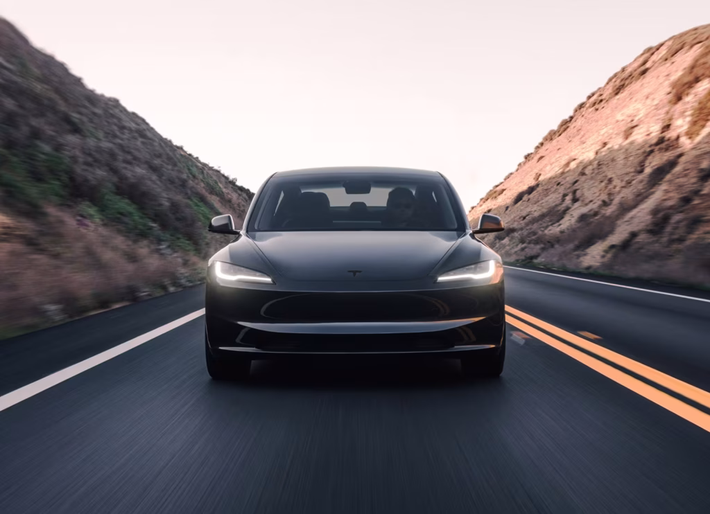 Así es el nuevo Model 3 Standard de Tesla, su carro más económico