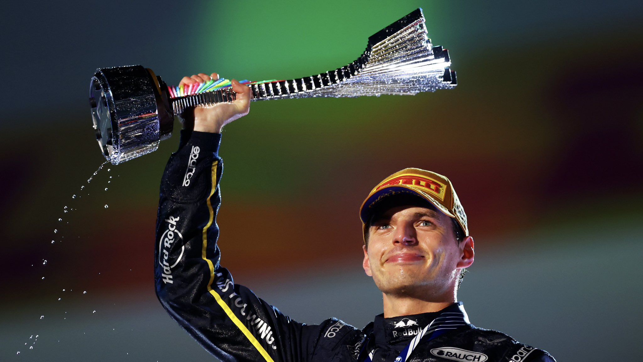 Max Verstappen da el golpe sobre la mesa y se lleva el GP de Las Vegas