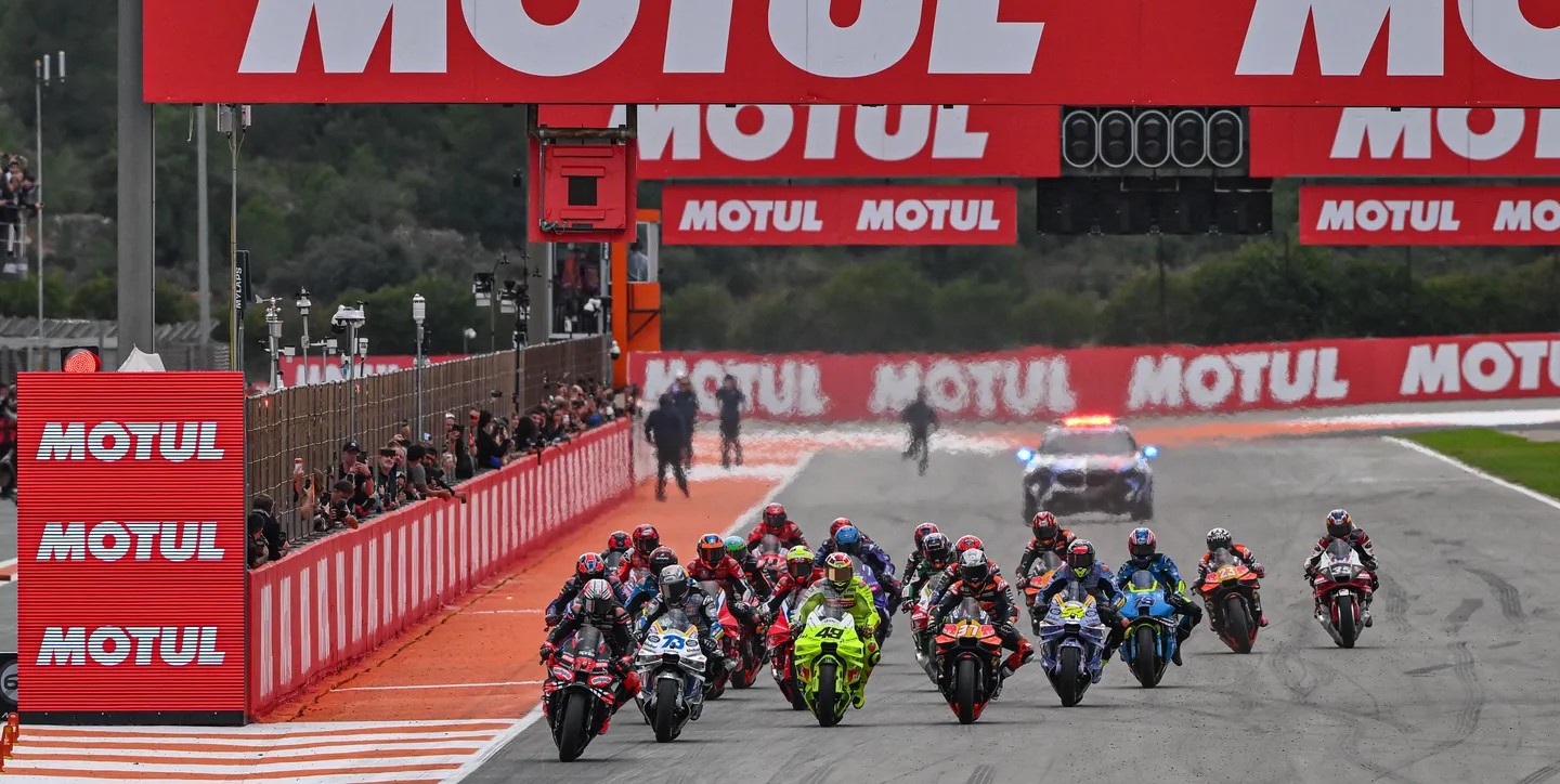 Moto GP: Marco Bezzecchi se lleva la victoria en el GP de Valencia