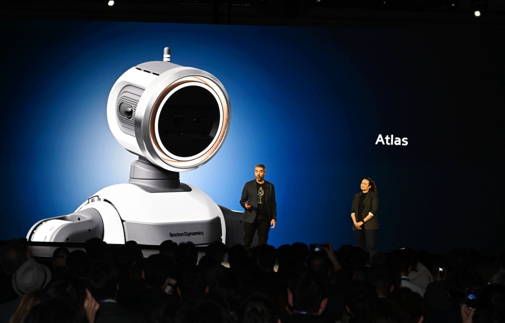 Hyundai presentó su estrategia de Robótica de IA centrada en el ser humano
