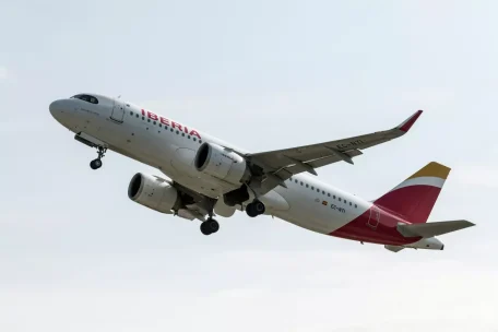 Iberia anuncia vuelos con Valencia a partir del 9 de julio