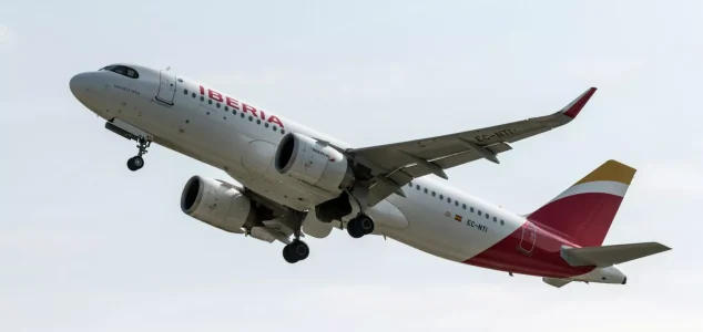 Iberia anuncia vuelos con Valencia a partir del 9 de julio