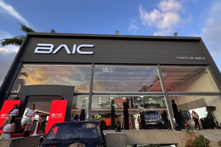 BAIC abrió su nuevo concesionario en Santa Mónica, Caracas