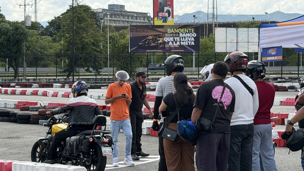 EK Day: un evento donde miles de personas probaron todas las motos de Empire Keeway