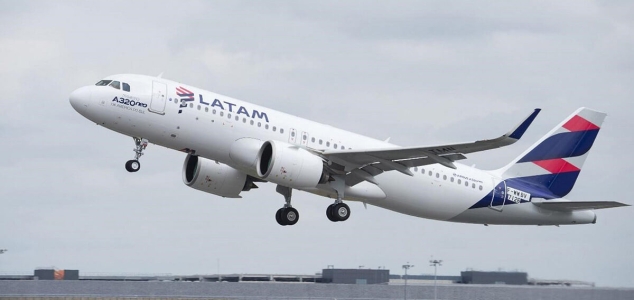 Precio del pasaje entre Santiago y Caracas con Latam Airlines