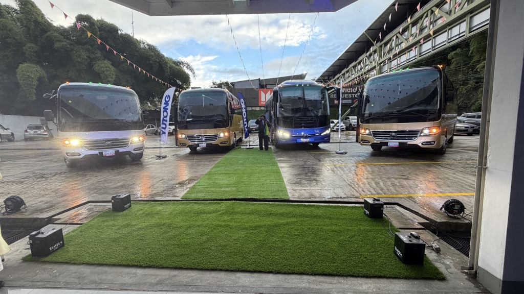 Yutong llega al sector privado con autobúses que van desde los $105.000