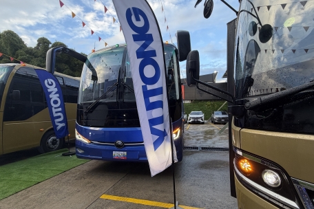 Yutong llega al sector privado con autobúses que van desde los $105.000